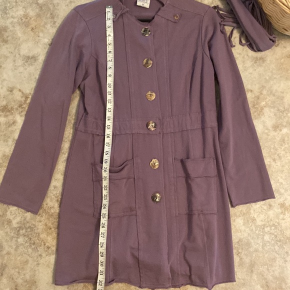 Color Me Cotton Belted, button-up sweatshirt jacket - Picture 3 of 8